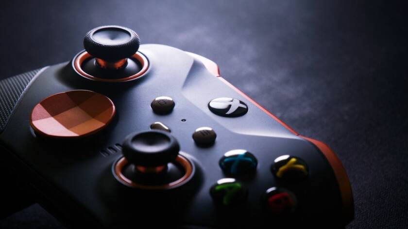 Xbox Series X vs. PlayStation 5 – porównanie pod kątem awaryjności