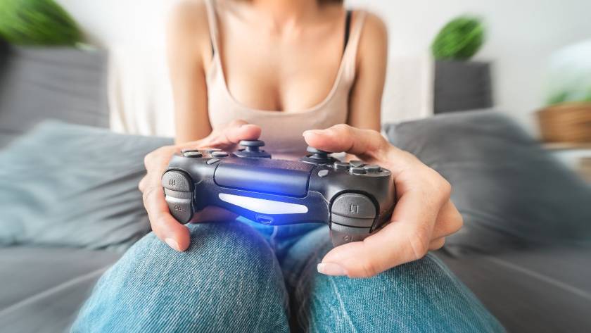 Czy warto naprawiać pad/Xbox DualSense, czy lepiej kupić nowy?